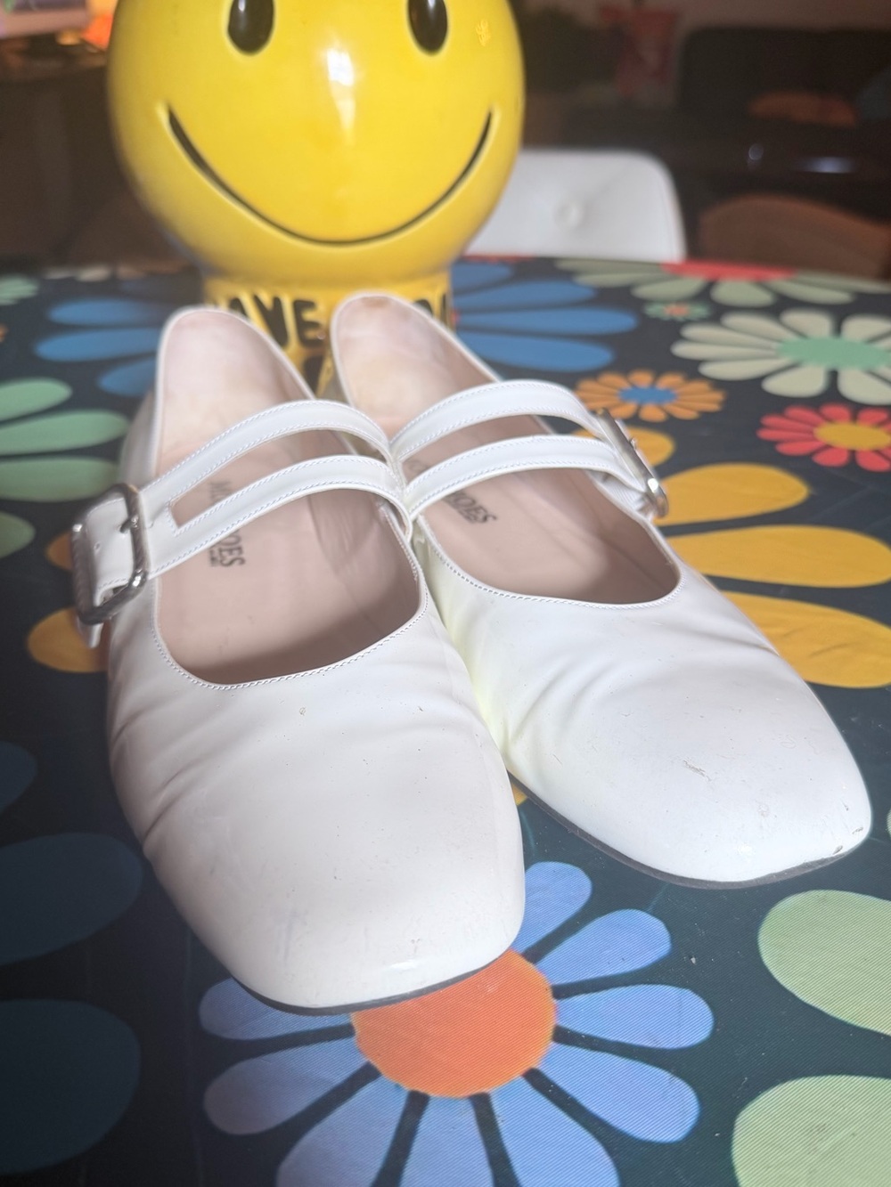 Mod Shoes Brand RARE real patent leather flats w/ buckle closure. - Picture 7 of 8